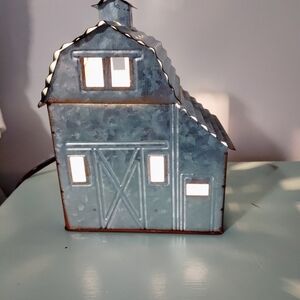 Scentsy Country Living Purple and Green Barn Decor